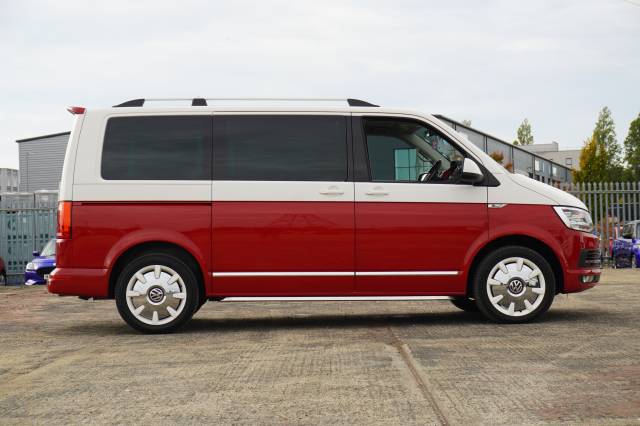 2016 Volkswagen Caravelle 2.0 TDI BlueMotion Tech 204 DSG Generation Six SWB