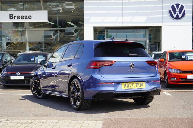 Volkswagen Golf eTSI 150 DSG R-Line
