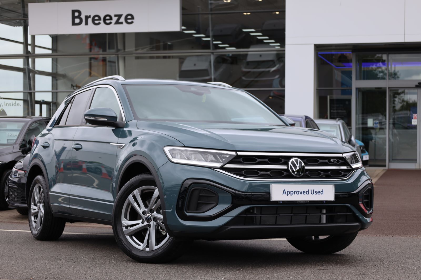 2025 Volkswagen T-Roc
