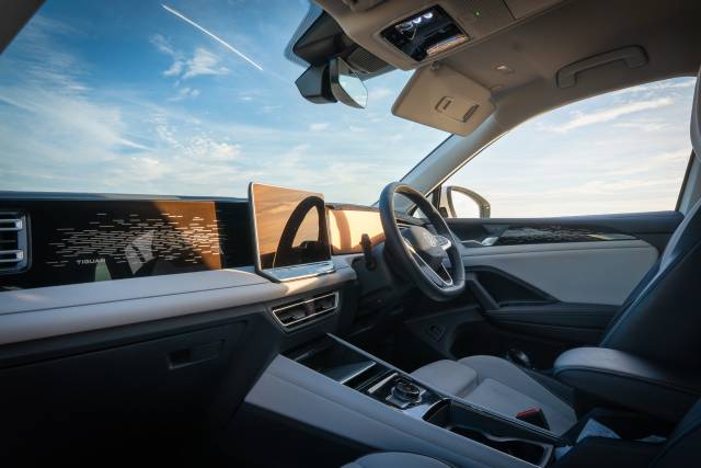 2025 Volkswagen Tiguan eTSI 150 DSG Elegance
