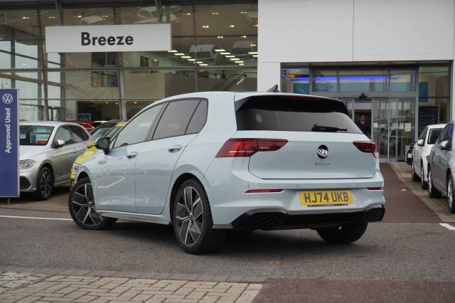2025 Volkswagen Golf 1.5 TSI 150 R-Line