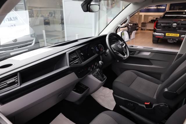 Volkswagen Transporter 2.0 T32 TDI 150 Kombi Van DSG Highline SWB