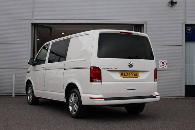 Volkswagen Transporter 2.0 T32 TDI 150 Kombi Van DSG Highline SWB