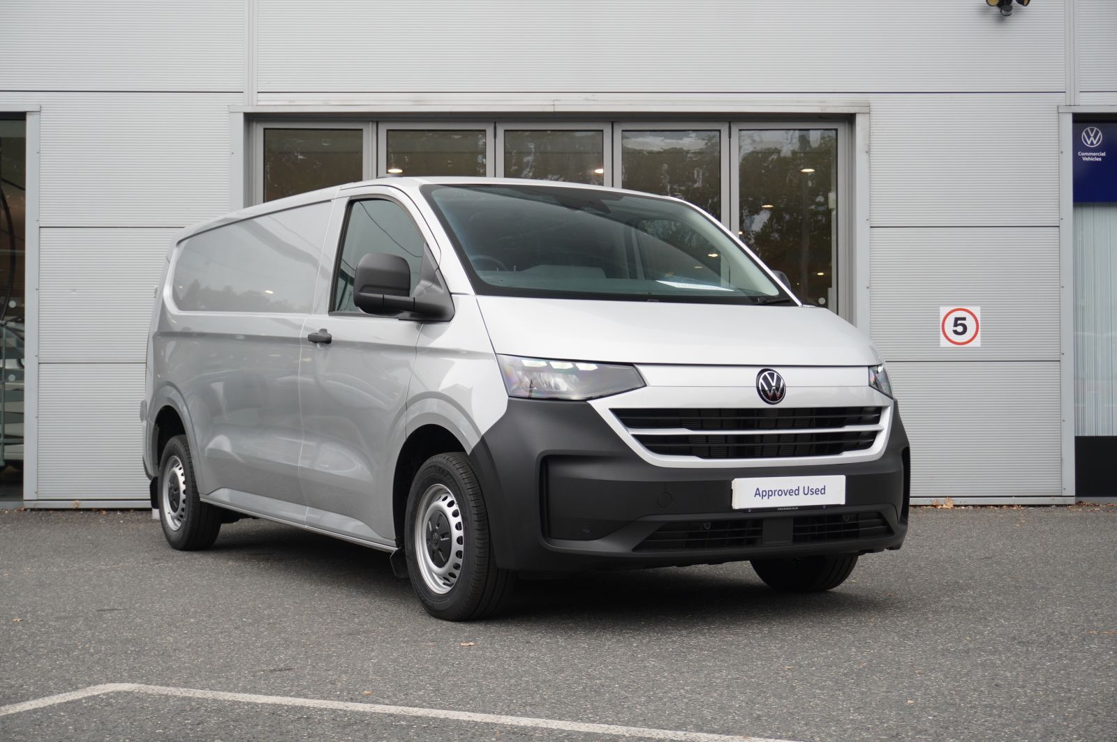 2025 Volkswagen Transporter