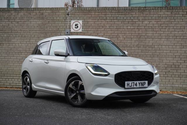 Suzuki Swift 1.2 Dualjet 83 12V Hybrid SZ5 Hatchback Petrol Pure White Pearl
