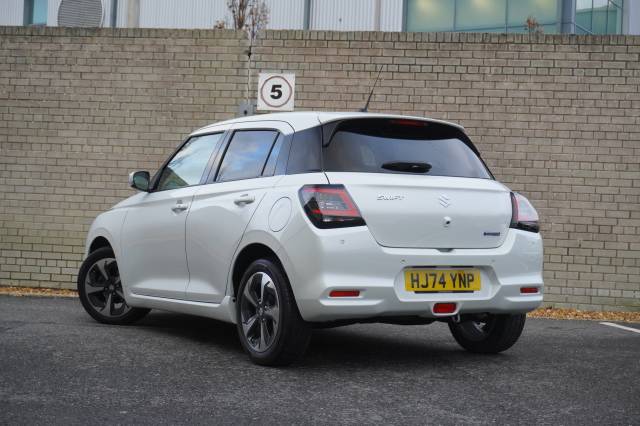Suzuki Swift 1.2 Dualjet 83 12V Hybrid SZ5