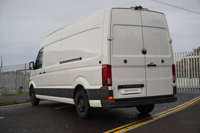Volkswagen Crafter 2.0 CR35 TDI 140PS High Roof Van Commerce Plus LWB