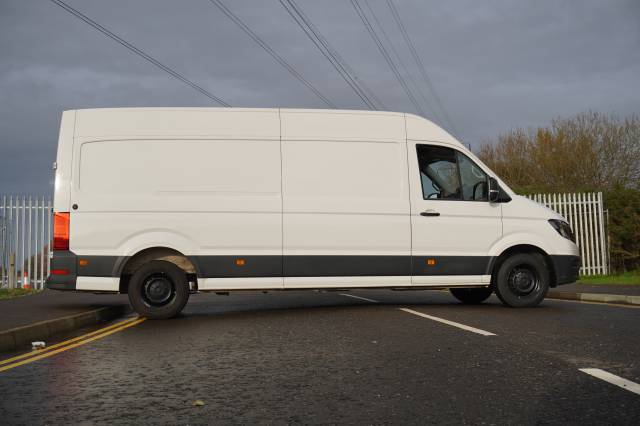 Volkswagen Crafter 2.0 CR35 TDI 140PS High Roof Van Commerce Plus LWB