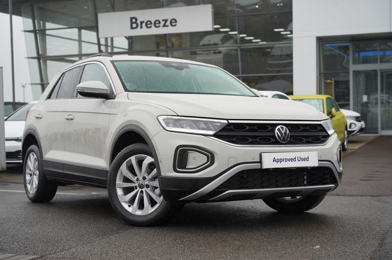 2025 Volkswagen T-Roc