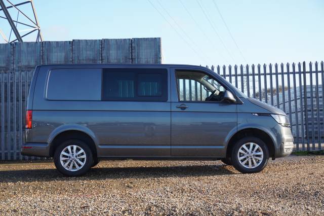 2024 Volkswagen Transporter 2.0 T30 TDI 150 Kombi Van DSG Highline SWB