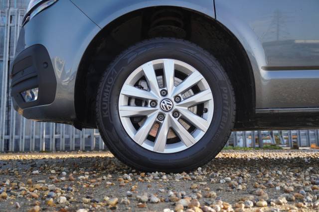 2024 Volkswagen Transporter 2.0 T30 TDI 150 Kombi Van DSG Highline SWB