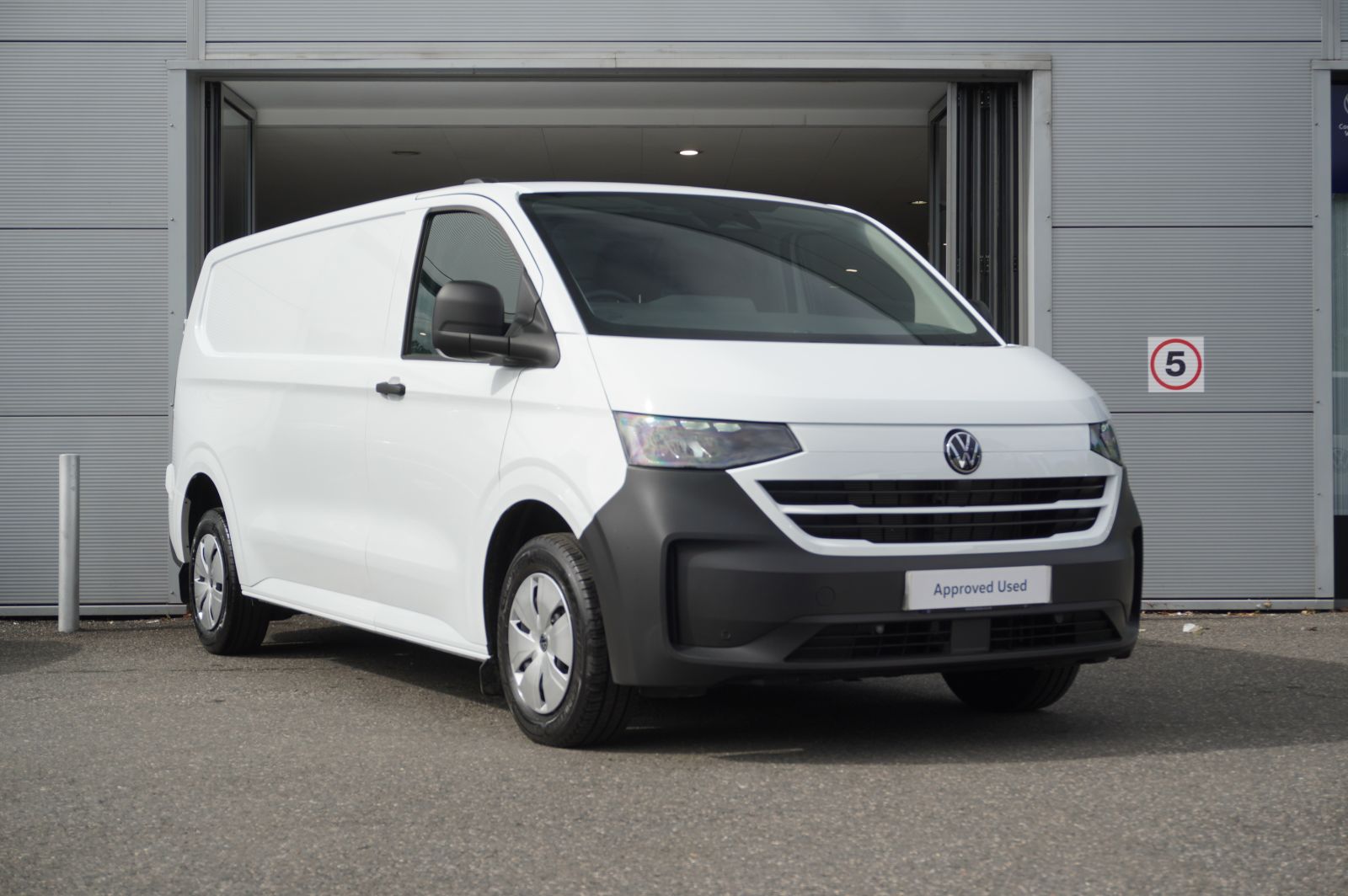 2025 Volkswagen Transporter