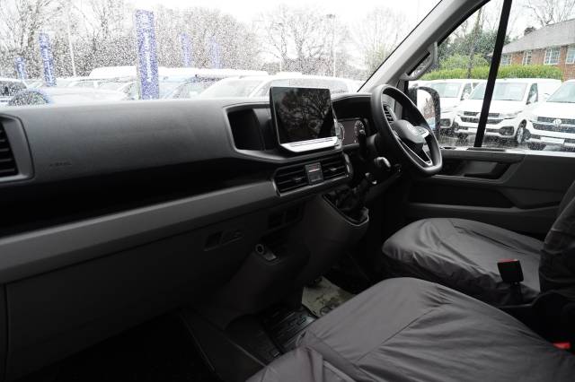 2025 Volkswagen Crafter 2.0 CR35 TDI 140PS High Roof Van Commerce Plus MWB