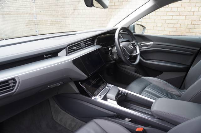 Audi E-tron 50 Quattro 71kWh Technik