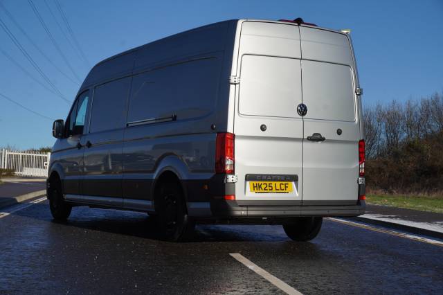 Volkswagen Crafter 2.0 CR35 TDI 140PS High Roof Van Commerce Plus LWB