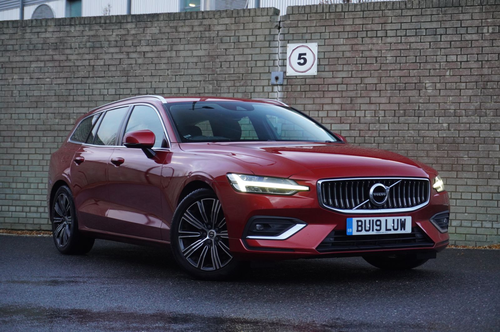  Volvo V60