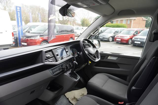 2024 Volkswagen Transporter 2.0 T30 TDI 150 Kombi Van DSG Highline SWB