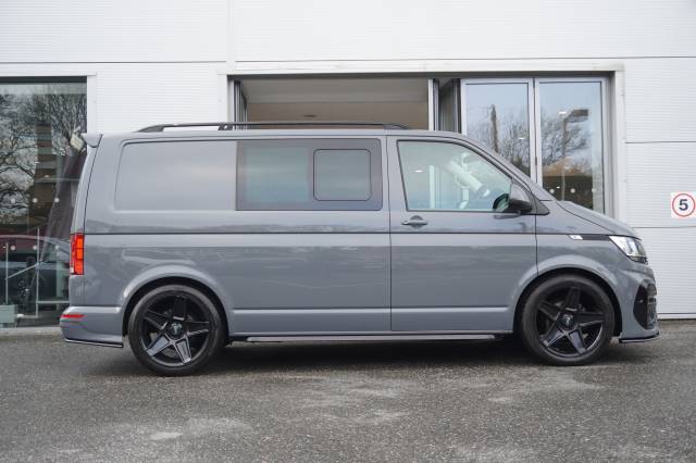 2024 Volkswagen Transporter 2.0 T30 TDI 150 Kombi Van DSG Highline SWB
