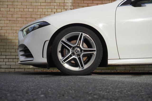 0 Mercedes-Benz A Class 2.0 A200d AMG Line