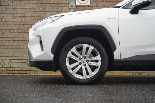 0 Toyota Rav4 2.5 VVT-i Hybrid Design