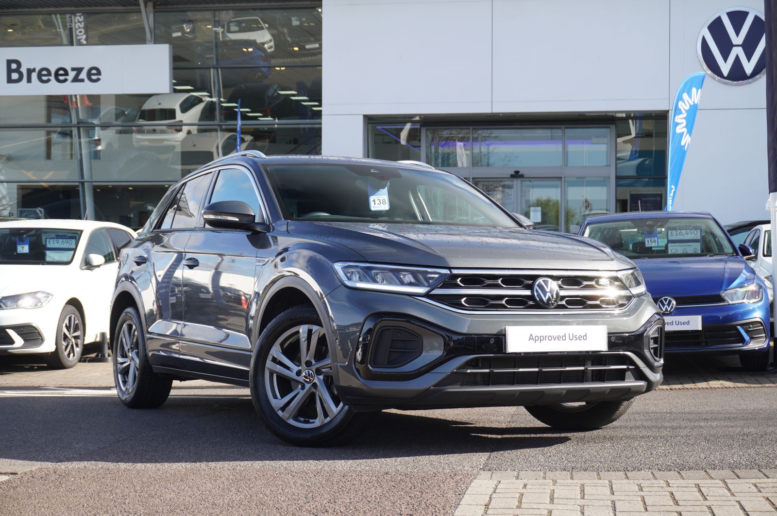 2025 Volkswagen T-Roc