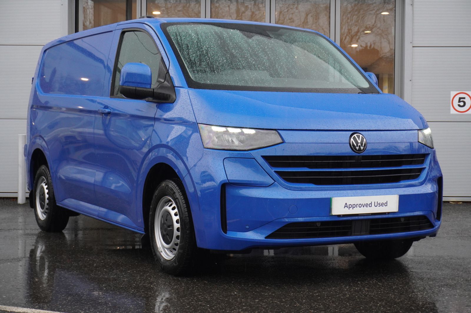 2025 Volkswagen Transporter