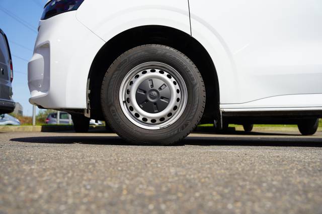 2025 Volkswagen Transporter 2.0 T30 TDI 150 Van Commerce Plus SWB
