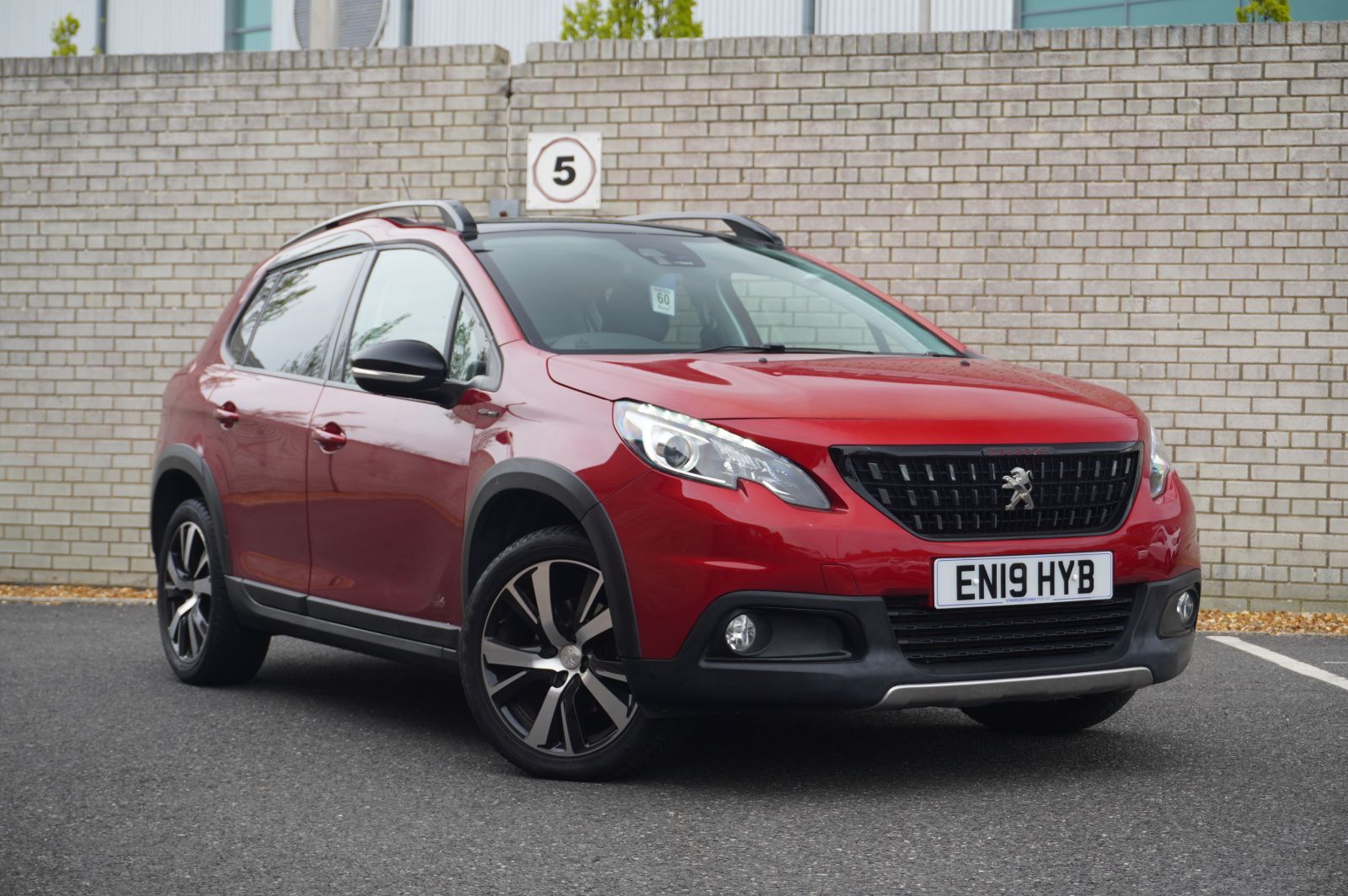 0 Peugeot 2008