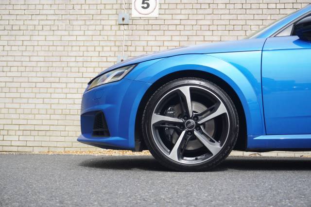 Audi TT 2.0 FSI Quattro S Tronic TTS Black Edition