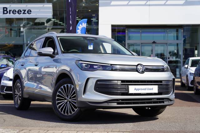 Volkswagen Tiguan 1.5 eTSI 150 DSG Match Estate Petrol Oyster Silver