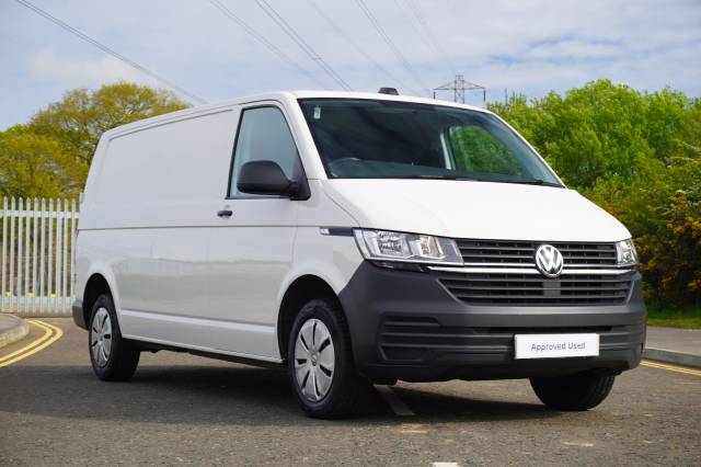 Volkswagen Transporter 2.0 T30 TDI 110 Van Startline LWB Panel Van Diesel Candy white