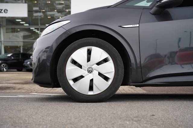2022 Volkswagen ID.3 Performance 58kWh Life Pro