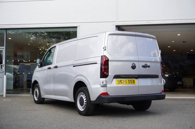 Volkswagen Transporter 2.0 T28 TDI 110 Van Commerce Plus SWB