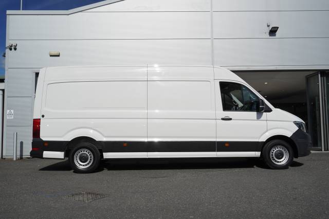 Volkswagen Crafter 2.0 CR35 TDI 140PS High Roof Van Trendline LWB