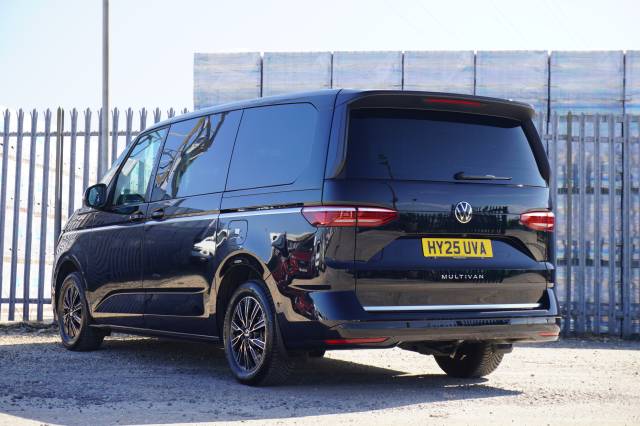 2025 Volkswagen Multivan 2.0 TSI LWB DSG Style