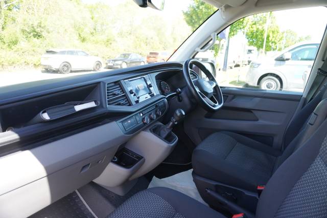 2021 Volkswagen Transporter 2.0 T32 TDI 150 Kombi Van Highline SWB