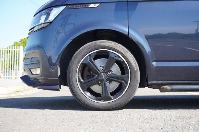 2021 Volkswagen Transporter 2.0 T32 TDI 150 Kombi Van Highline SWB