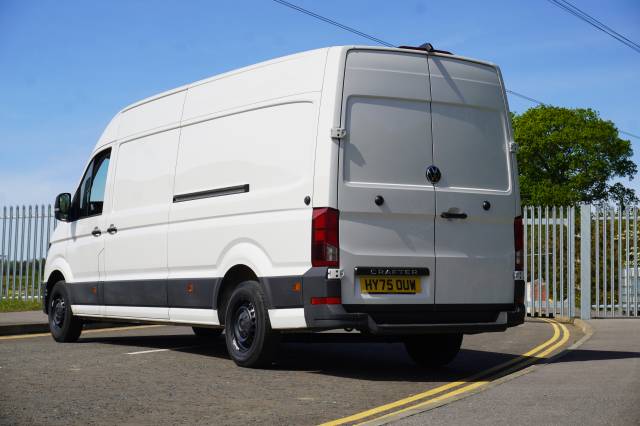 Volkswagen Crafter 2.0 CR35 TDI 140PS High Roof Van Commerce Plus LWB