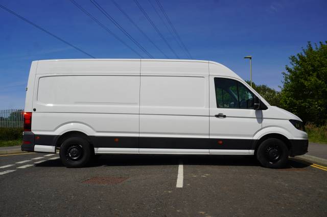 Volkswagen Crafter 2.0 CR35 TDI 140PS High Roof Van Commerce Plus LWB