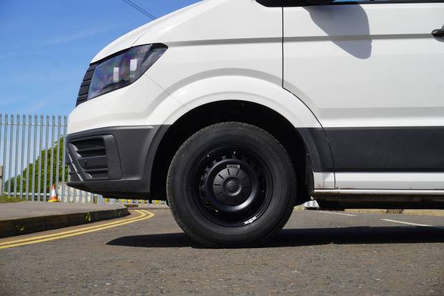 Volkswagen Crafter 2.0 CR35 TDI 140PS High Roof Van Commerce Plus LWB