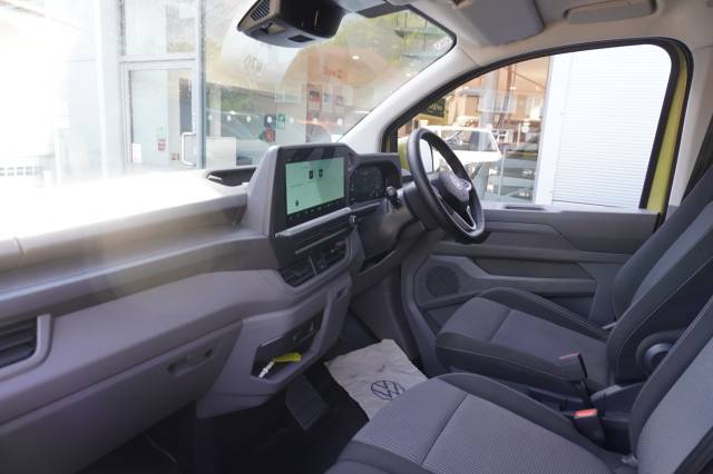 2026 Volkswagen Transporter 2.0 T30 TDI 150 Van Commerce Pro SWB