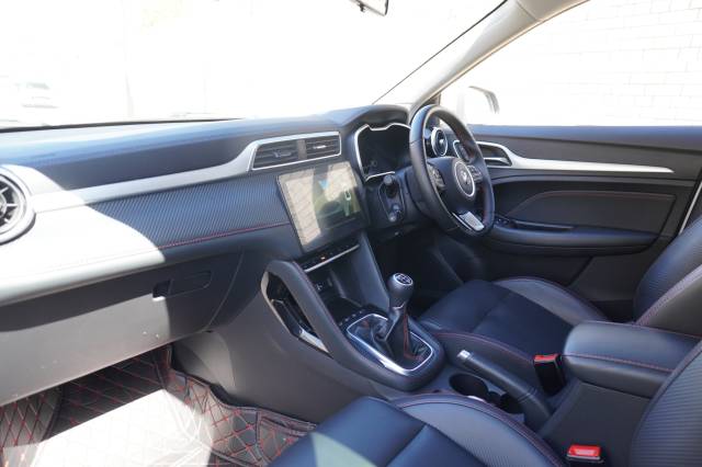 MG Motor UK ZS 1.5 VTi-TECH Exclusive