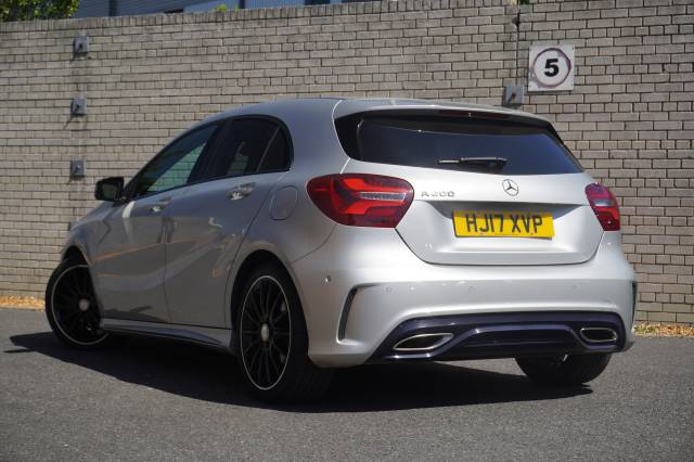 Mercedes-Benz A Class 1.6 A200 Premium Plus AMG Line