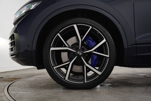 2025 Volkswagen Touareg 3.0 V6 TSI eHybrid 4Motion Tip R
