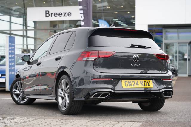 2024 Volkswagen Golf 1.5 eTSI 150 DSG R-Line