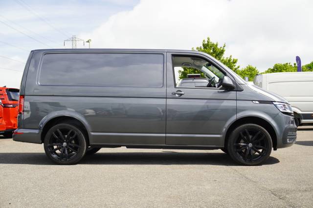 2024 Volkswagen Transporter 2.0 T30 TDI 150 Van Highline SWB