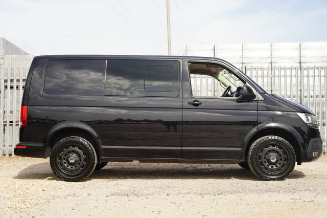 2024 Volkswagen Transporter 2.0 T32 TDI 150 Kombi Van DSG Highline SWB
