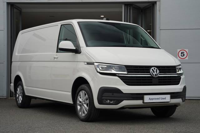 Volkswagen Transporter 2.0 T28 TDI 150 Van DSG Highline LWB Panel Van Diesel Candy white