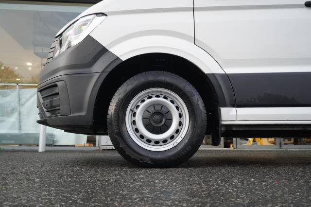 2025 Volkswagen Crafter 2.0 CR35 TDI 140PS Commerce Bus ETG Luton Tail Lift Commerce Business LWB