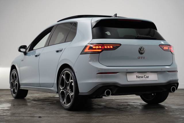 2026 Volkswagen Golf 2.0 GTI  7-Speed DSG 5 Door